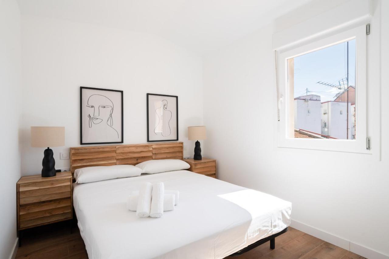 Atico Reformado En Madrid Rio Alquiler Temporal Apartment Exterior photo