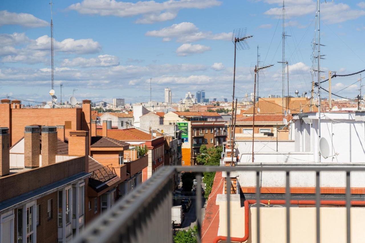 Atico Reformado En Madrid Rio Alquiler Temporal Apartment Exterior photo